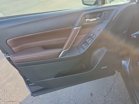 Used 2018 Subaru Forester 2.5i Touring w/ Popular Package #3B image 14