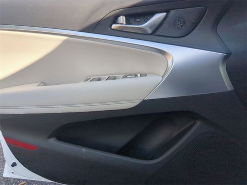 New 2025 Genesis G70 2.5T image 30