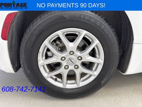 Used 2023 Chrysler Pacifica Touring-L FWD image 44