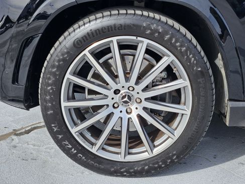 Used 2021 Mercedes-Benz GLS 580 4MATIC image 12