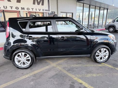 Used 2014 Kia Soul + w/ UVO w/Eservices Package image 8