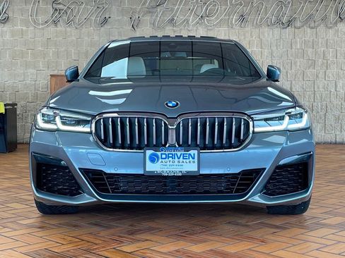 Used 2021 BMW 540i xDrive w/ M Sport Package image 3