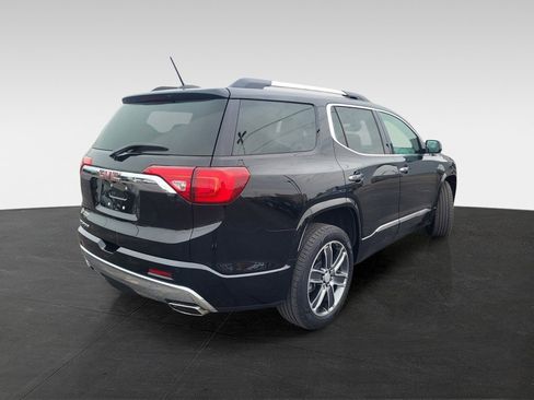 Used 2019 GMC Acadia Denali w/ LPO, Floor Liner Package image 3