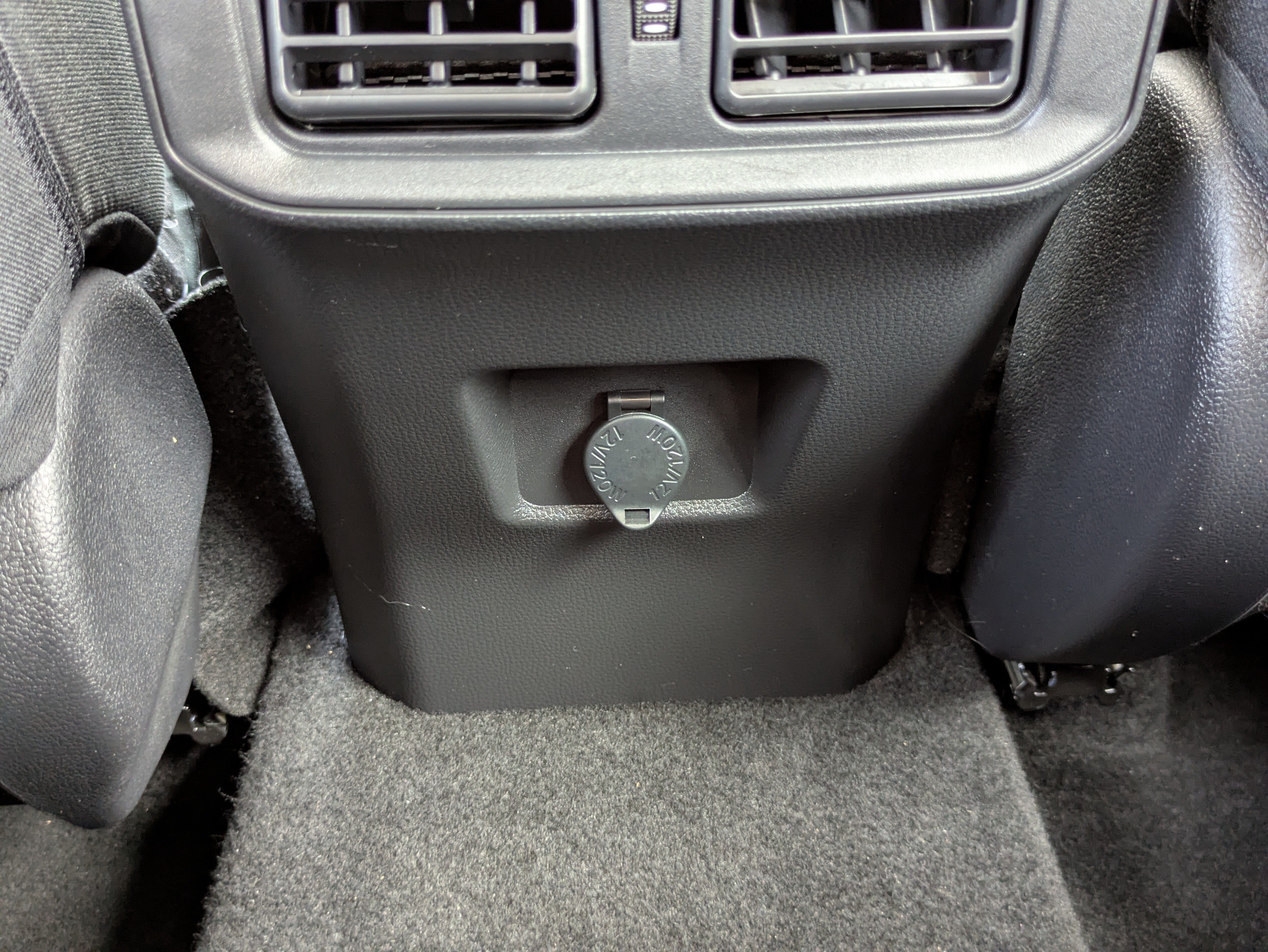 Used 2024 Toyota RAV4 LE FWD image 31