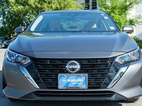 Certified 2024 Nissan Sentra SV w/ SV Premium Package FWD image 4