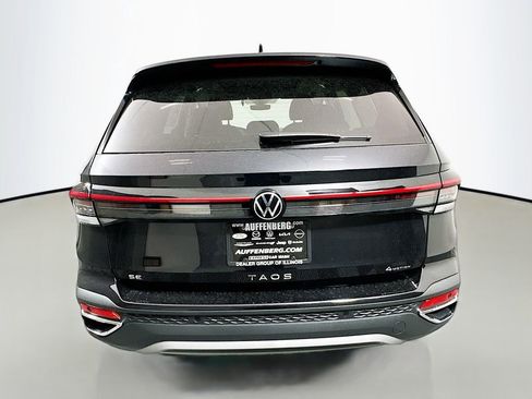 New 2026 Volkswagen Taos SE AWD/4WD image 18
