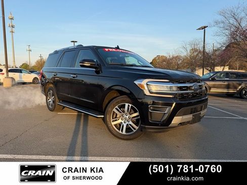 Used 2023 Ford Expedition Limited image 1
