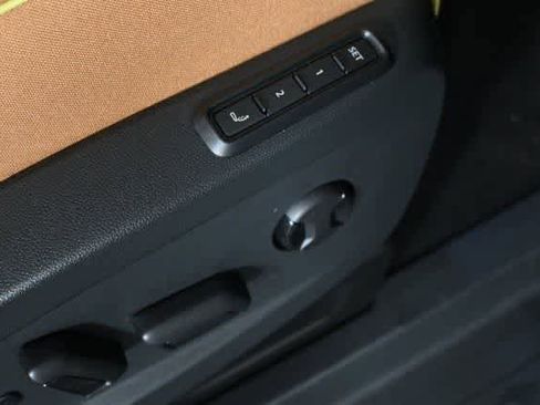 New 2025 Volkswagen ID. Buzz Pro S image 14