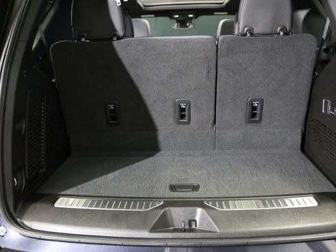 Used 2023 Chevrolet Tahoe RST w/ Luxury Package image 24