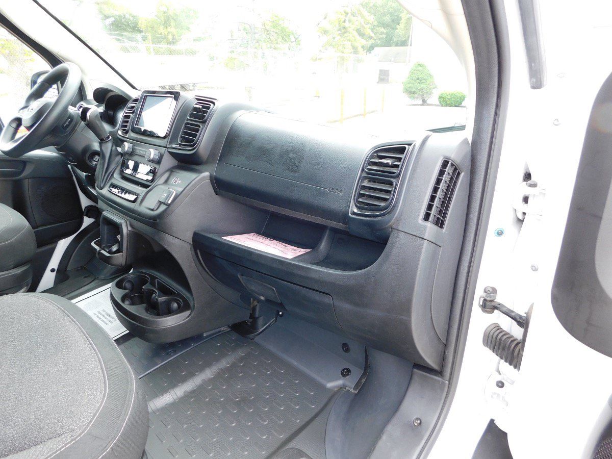 Used 2025 RAM ProMaster 2500 w/ U-Haul Equipment Group FWD image 25