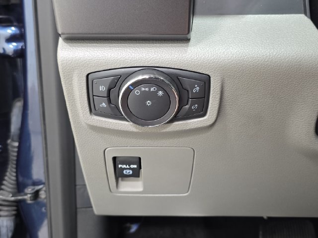 Used 2018 Ford F150 XLT AWD/4WD image 26