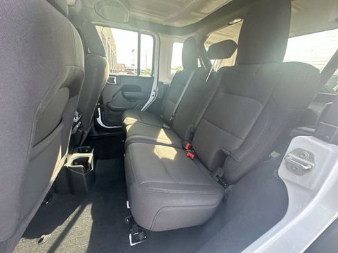 Used 2023 Jeep Wrangler Unlimited Sport AWD/4WD image 23