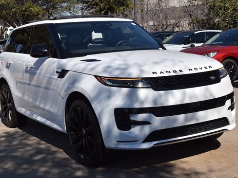 Used 2024 Land Rover Range Rover Sport Dynamic SE image 4