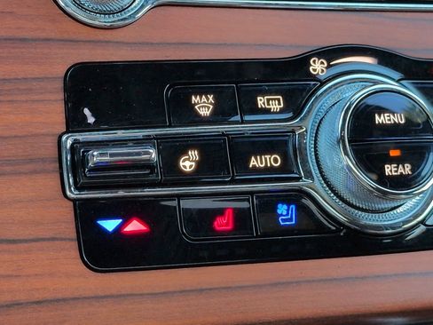 Used 2024 Lincoln Aviator Reserve w/ Equipment Group 201A image 22