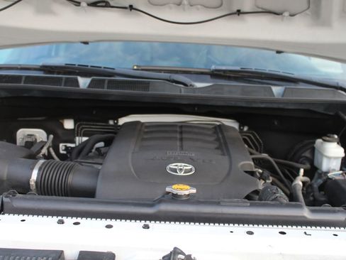 Used 2014 Toyota Tundra SR image 23