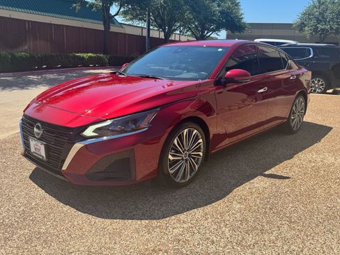 Used 2024 Nissan Altima 2.5 SL image 12