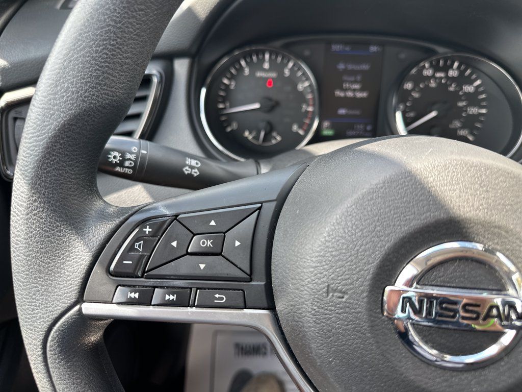 Used 2020 Nissan Rogue S FWD image 14
