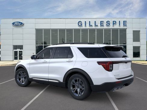 New 2025 Ford Explorer Active w/ Active Comfort Package image 4