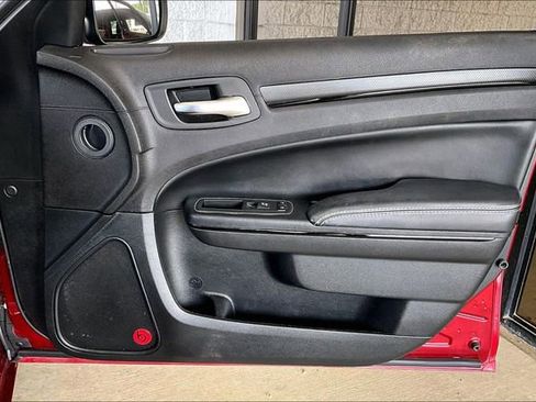 Used 2014 Chrysler 300 S RWD image 25
