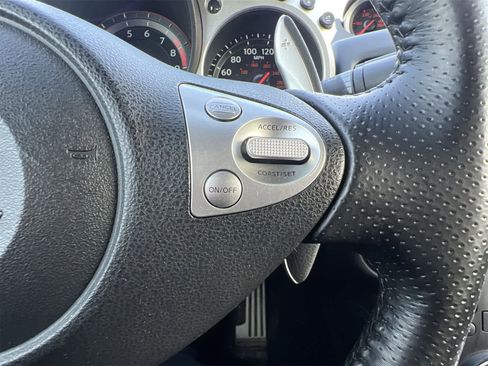 Used 2010 Nissan 370Z Touring w/ Sport Pkg image 22