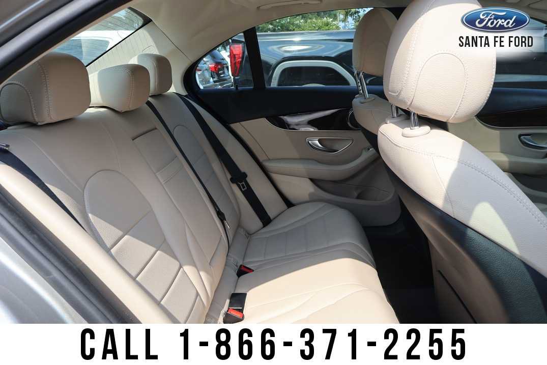 Used 2019 Mercedes-Benz C 300 Sedan image 23