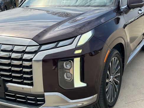 Used 2024 Hyundai Palisade Calligraphy image 4