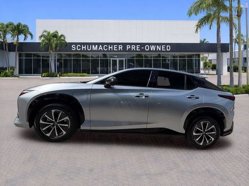 Used 2025 Lexus RZ 300e w/ Accessory Package (Z1) FWD image 4