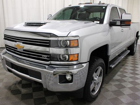 Used 2018 Chevrolet Silverado 2500 LTZ w/ Duramax Plus Package AWD/4WD image 34
