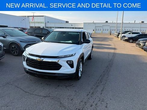 Certified 2024 Chevrolet TrailBlazer LS w/ LS Convenience Package FWD image 1