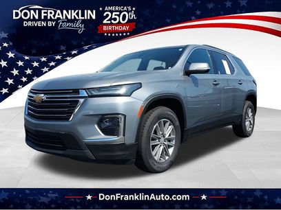 Used 2023 Chevrolet Traverse LT