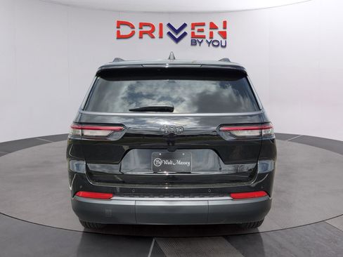 New 2026 Jeep Grand Cherokee L 2WD image 4