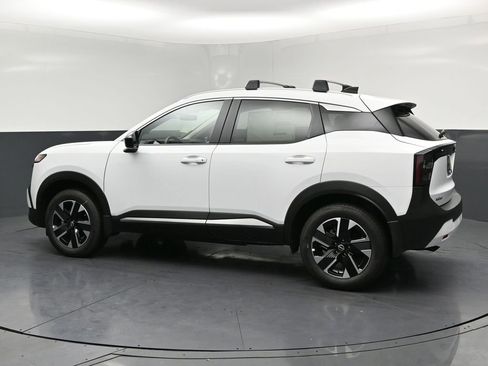 New 2026 Nissan Kicks SV w/ Cold Weather Package AWD/4WD image 18