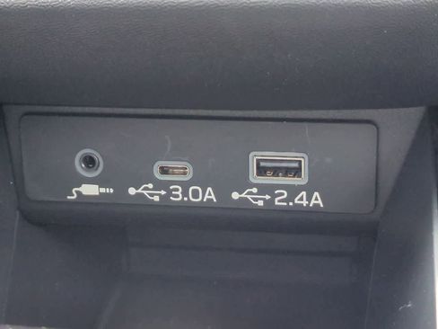 Certified 2025 Subaru Legacy Premium AWD/4WD image 28