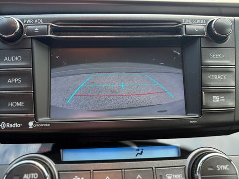 Used 2015 Toyota RAV4 Limited w/ Outdoor Package FWD image 17