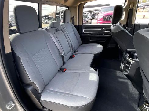 Used 2019 RAM 2500 Big Horn image 19