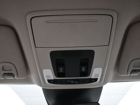 Used 2023 Honda Pilot Touring image 15