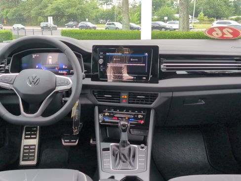 Used 2026 Volkswagen Jetta Sport FWD image 28