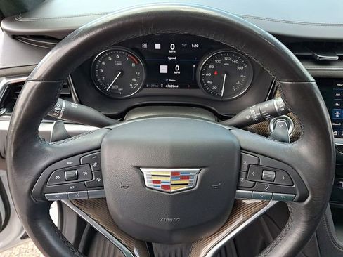 Used 2020 Cadillac XT6 Sport w/ Platinum Package AWD/4WD image 19
