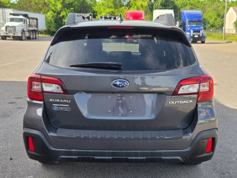 Used 2018 Subaru Outback 2.5i Limited AWD/4WD image 6
