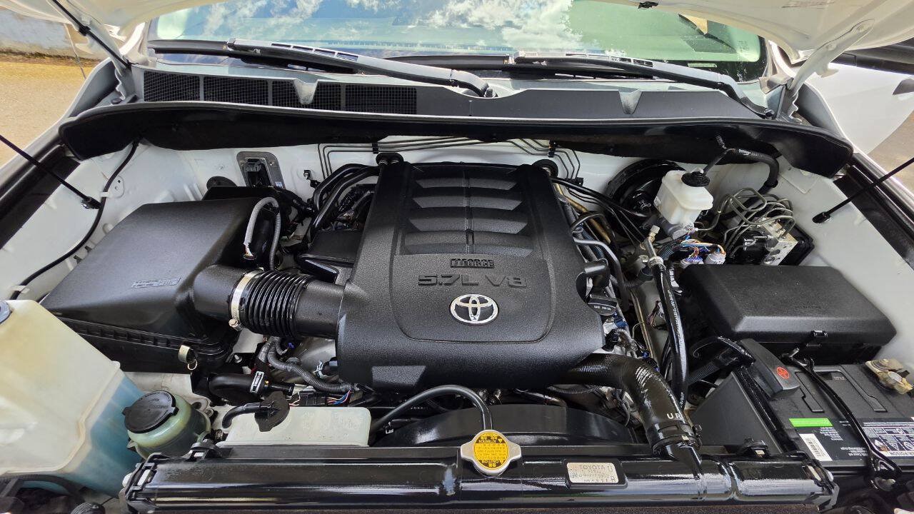 Used 2012 Toyota Tundra 4x4 CrewMax w/ TRD Off-Road Pkg image 12