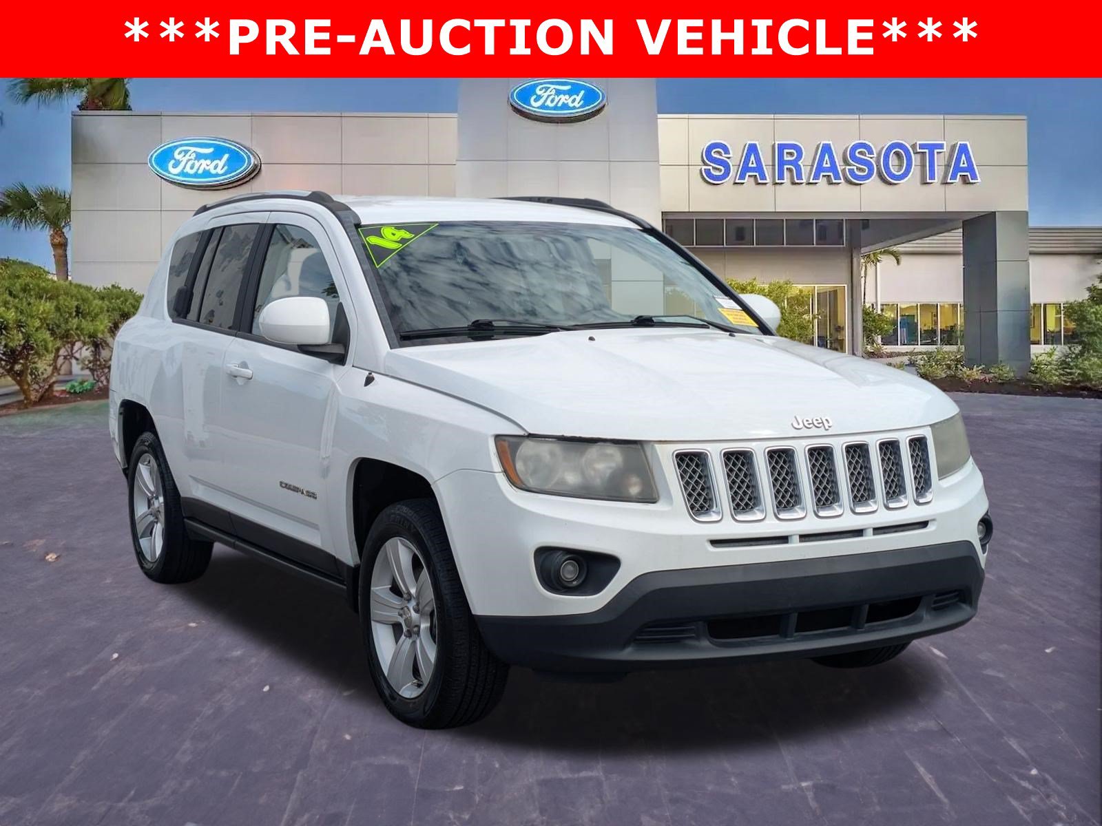 Used 2014 Jeep Compass Latitude FWD image 1