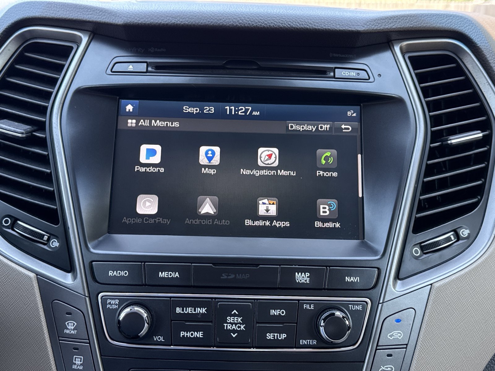 Used 2018 Hyundai Santa Fe Limited FWD image 30
