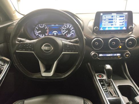 Used 2023 Nissan Sentra SR w/ SR Premium Package FWD image 22