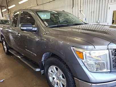 Used 2019 Nissan Titan SV w/ SV Convenience Package