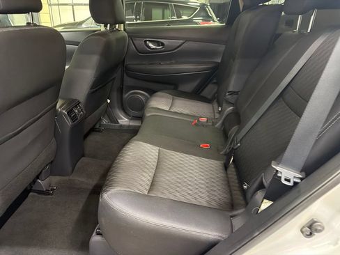 Used 2018 Nissan Rogue SV w/ Premium Package AWD/4WD image 11