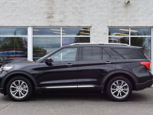 Used 2020 Ford Explorer Limited AWD/4WD image 2