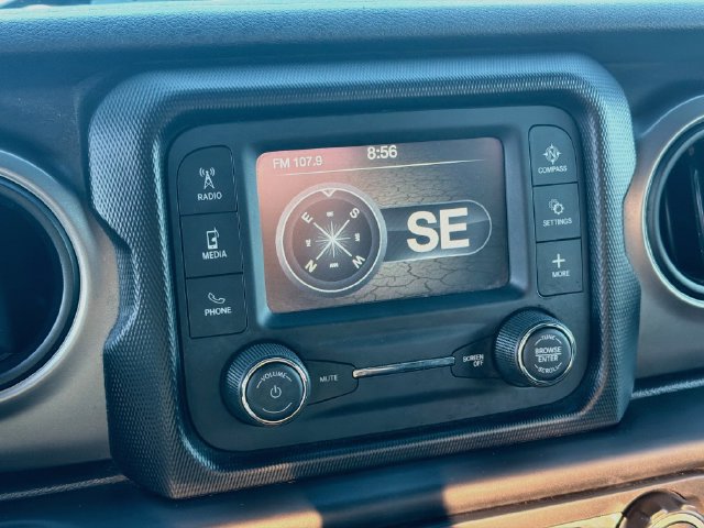 Used 2019 Jeep Wrangler Sport AWD/4WD image 13