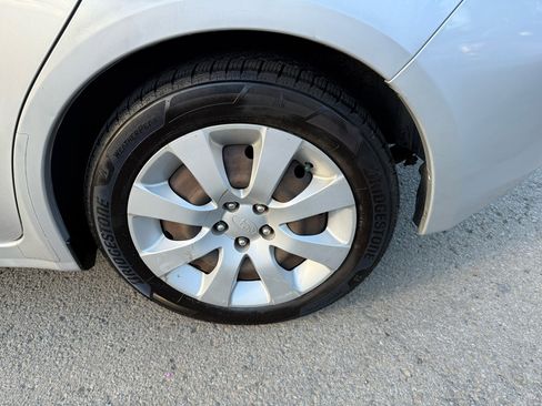 Used 2010 Subaru Impreza 2.5i image 21