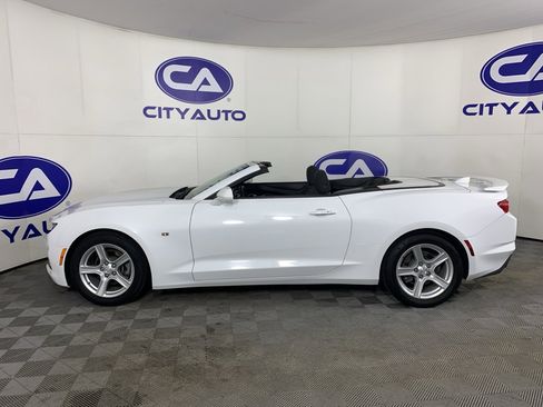 Used 2020 Chevrolet Camaro LT image 40