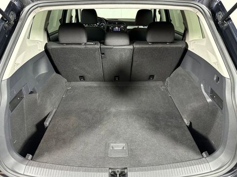 Used 2021 Volkswagen Tiguan S image 24